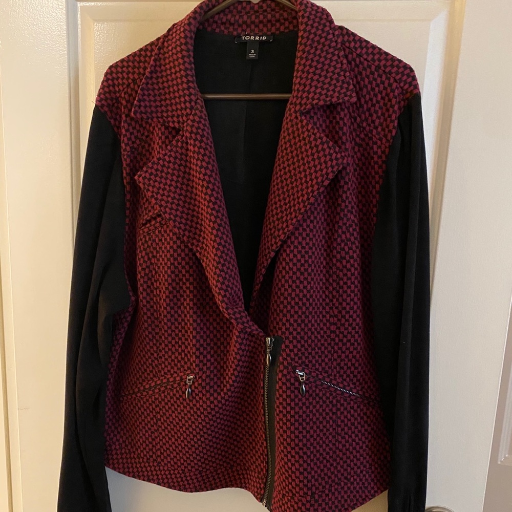 Black and maroon checkered blazer with zipper